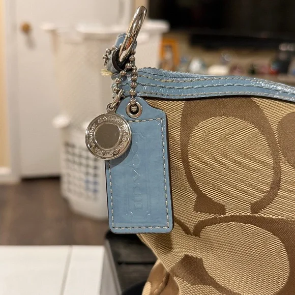 Coach Signature C Tan & Blue Striped Canvas and Leather Shoulder Bag and Wallet - Picture 4 of 17